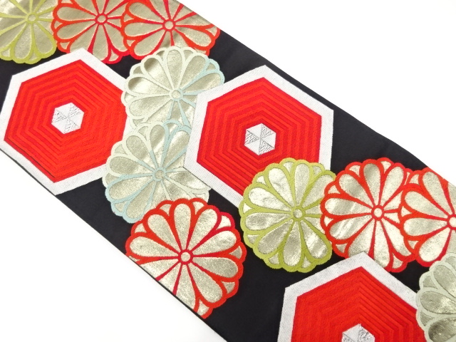 アンティーク　重ね亀甲に菊模様織り出し袋帯（着用可）